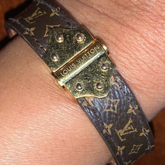 Louis Vuitton Nano Monogram Bracelet - Picture 2 of 11